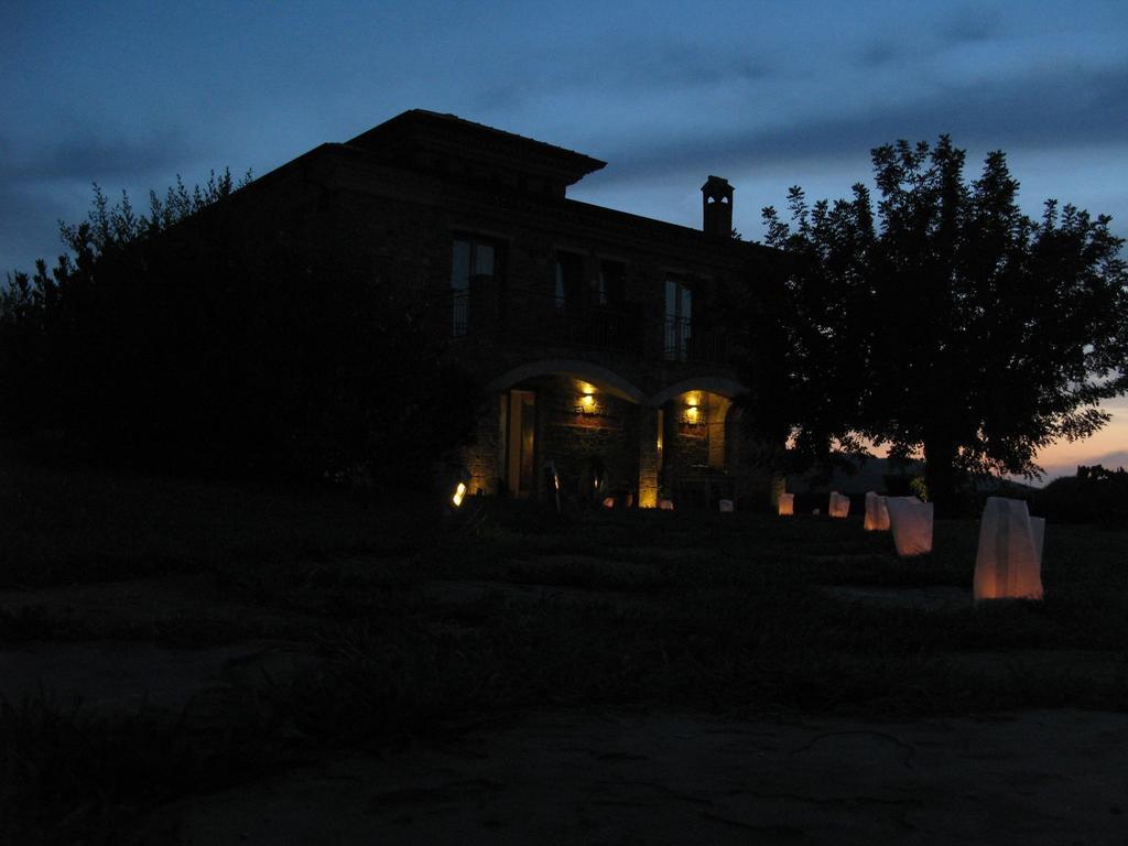 Sulle Onde Della Collina Villa มอนเตกอริเช ภายนอก รูปภาพ