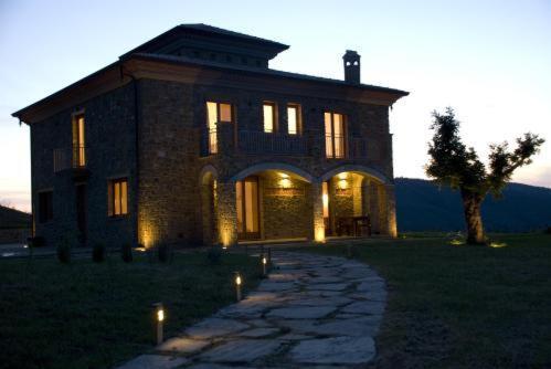 Sulle Onde Della Collina Villa มอนเตกอริเช ภายนอก รูปภาพ