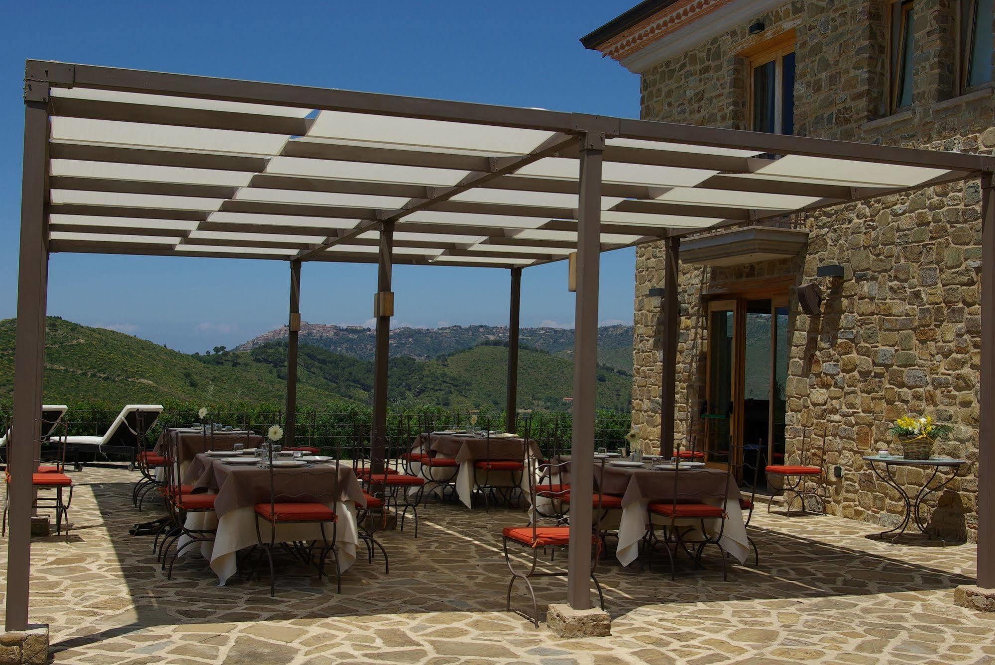 Sulle Onde Della Collina Villa มอนเตกอริเช ภายนอก รูปภาพ